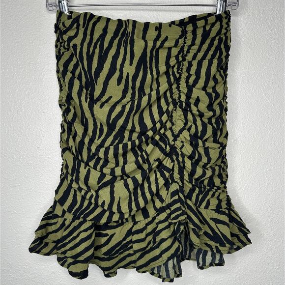ZARA Green Zebra Print Ruched Mini Skirt XS Ruffle Hem Back Zip - Picture 3 of 15